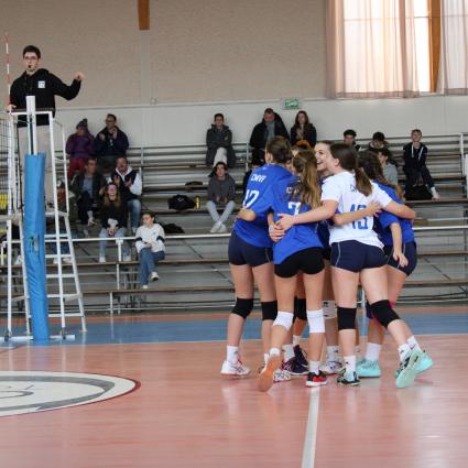 M18 filles 2 CMVB